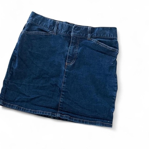 GAP Dresses & Skirts - GAP Hip-Hugger Stretch Denim Mini Skirt – Dark Wash Y2K Retro – Size 8
